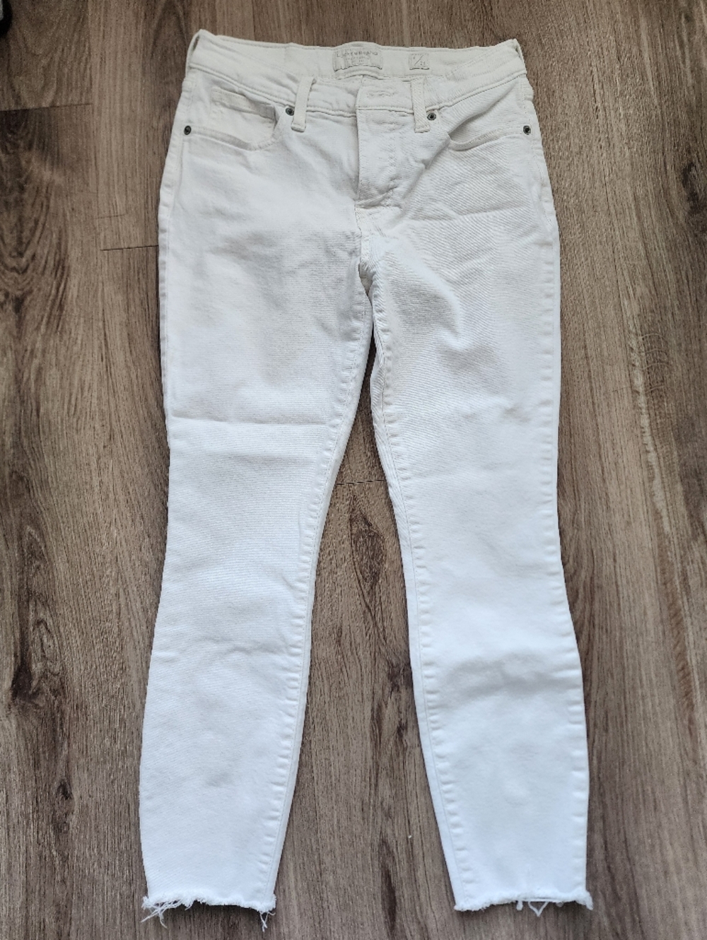 Lucky Brand Mid Rise Crop AVA